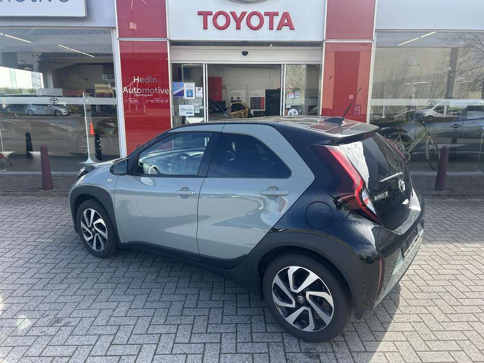 Toyota Aygo X - Imagem 4