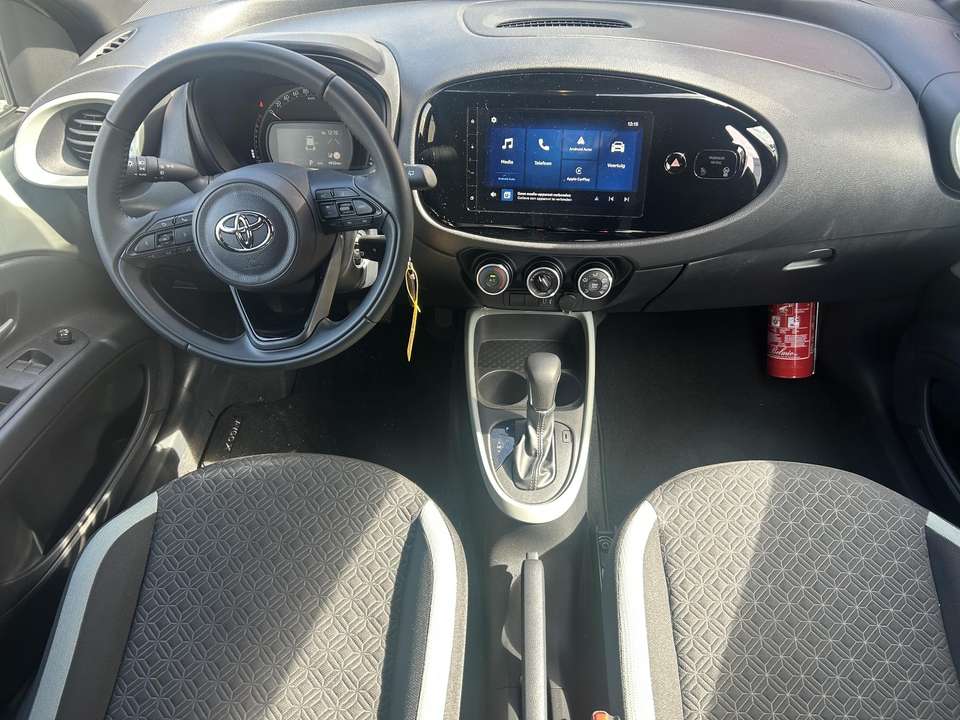 Toyota Aygo X - Imagem 9
