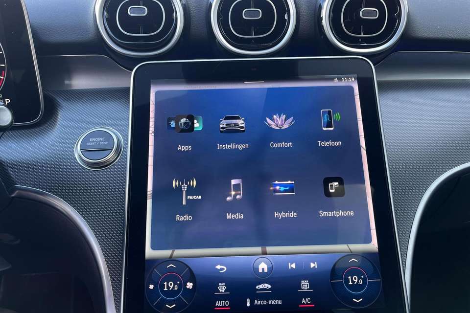 Mercedes-Benz C 300 - Imagem 14