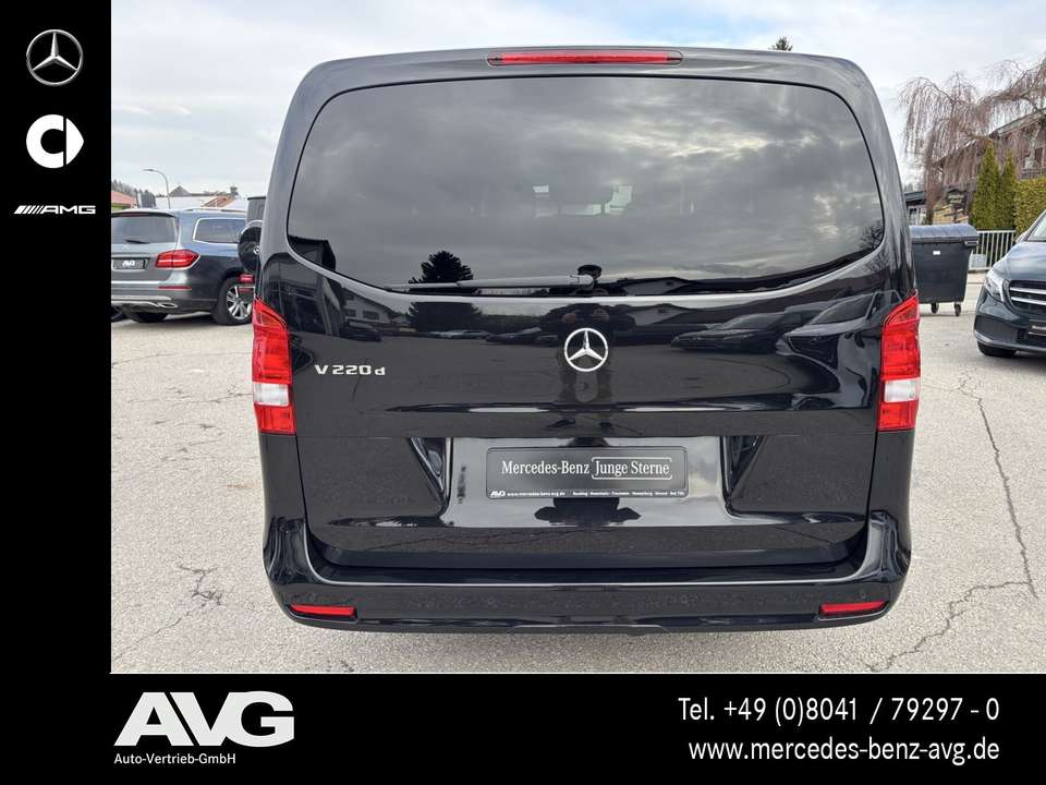 Mercedes-Benz V 220 - Imagem 6