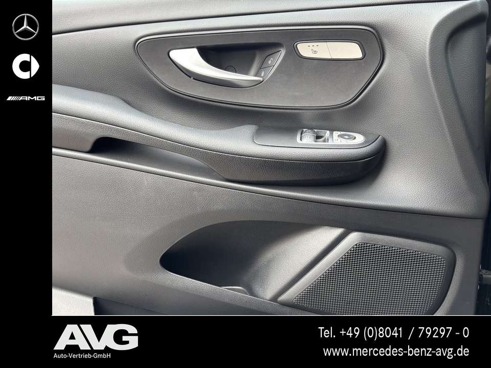 Mercedes-Benz V 220 - Imagem 13