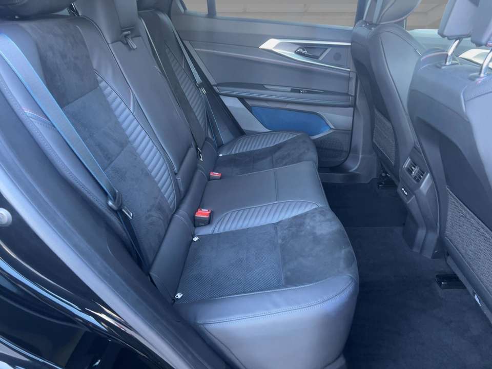 Renault Rafale - Imagem 10