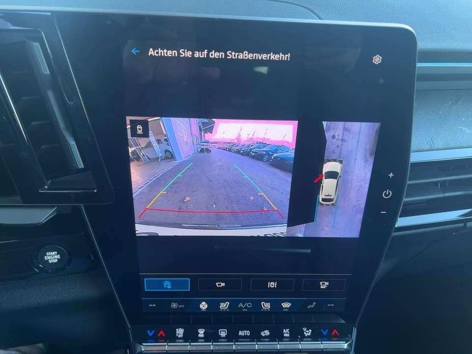 Renault Rafale - Imagem 13