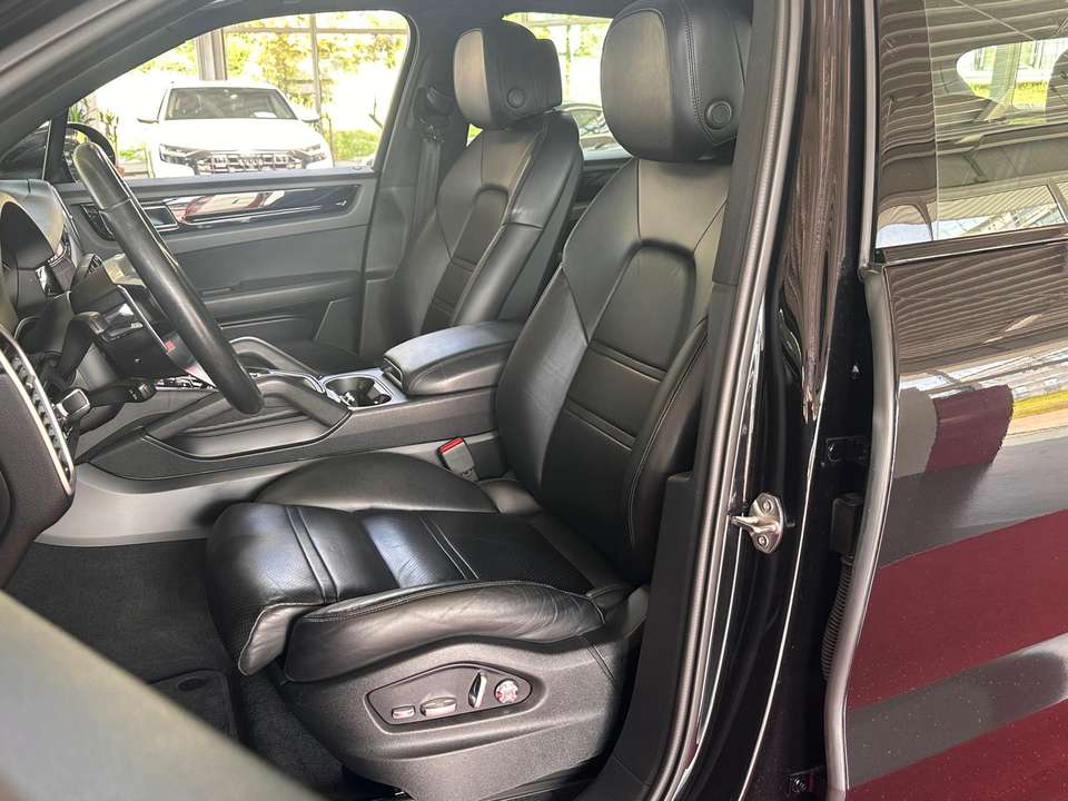 Porsche Cayenne - Imagem 9