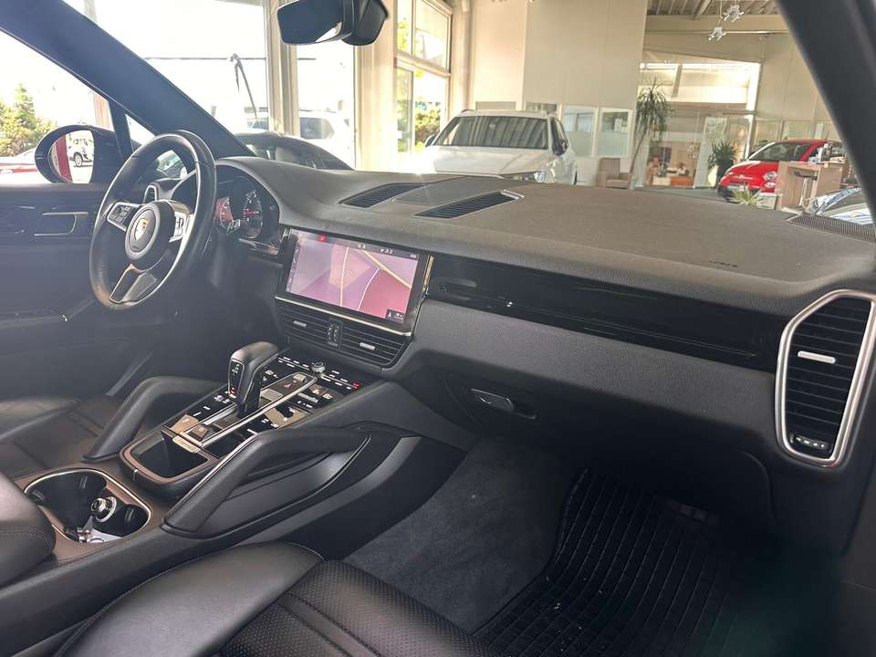 Porsche Cayenne - Imagem 10