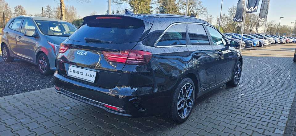 Kia Ceed SW / cee'd SW - Imagem 4