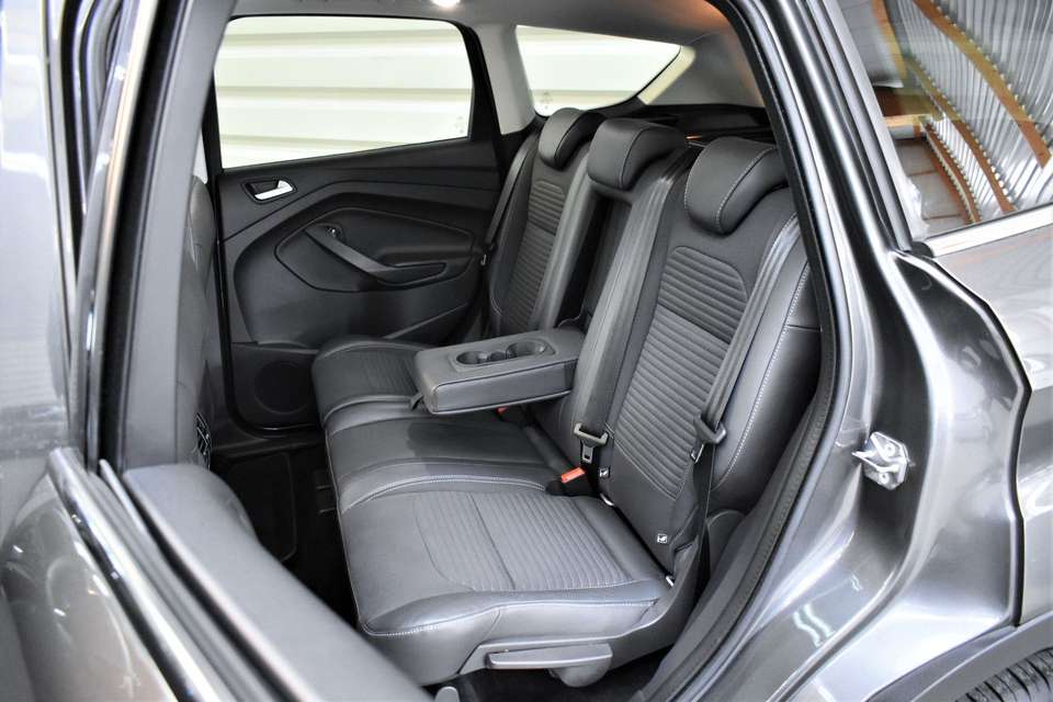 Ford Kuga - Imagem 14