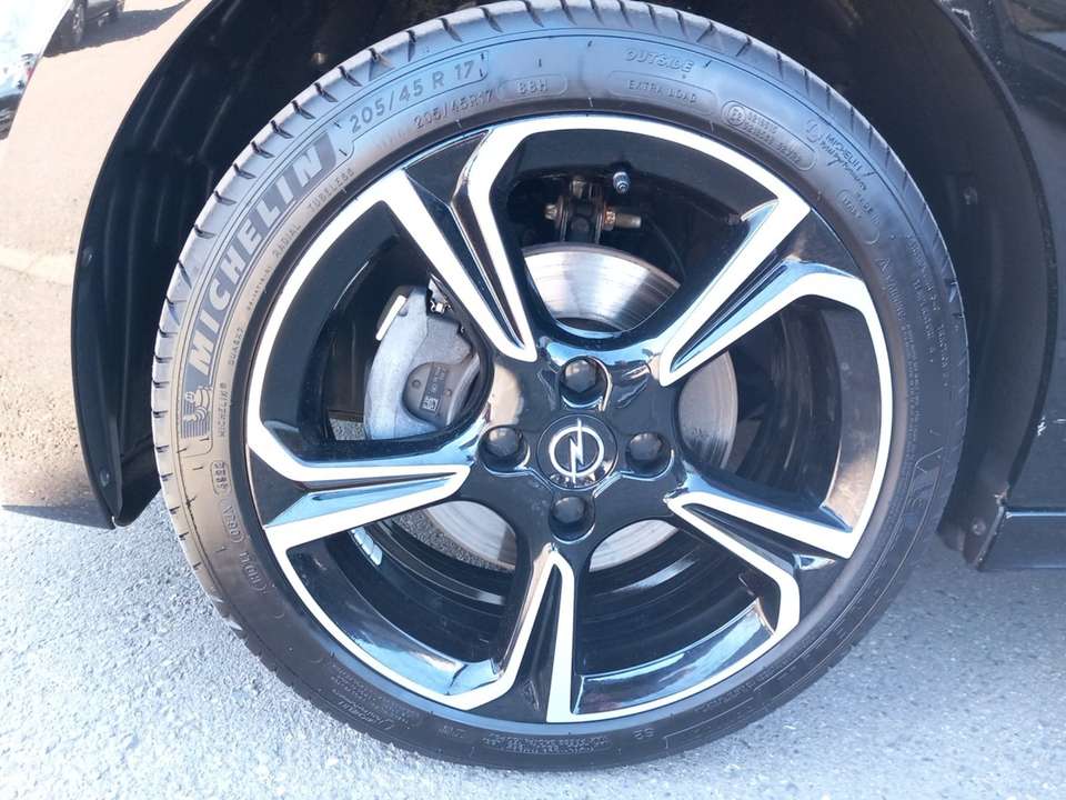 Opel Corsa - Imagem 11