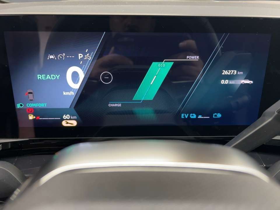 Renault Rafale - Imagem 14