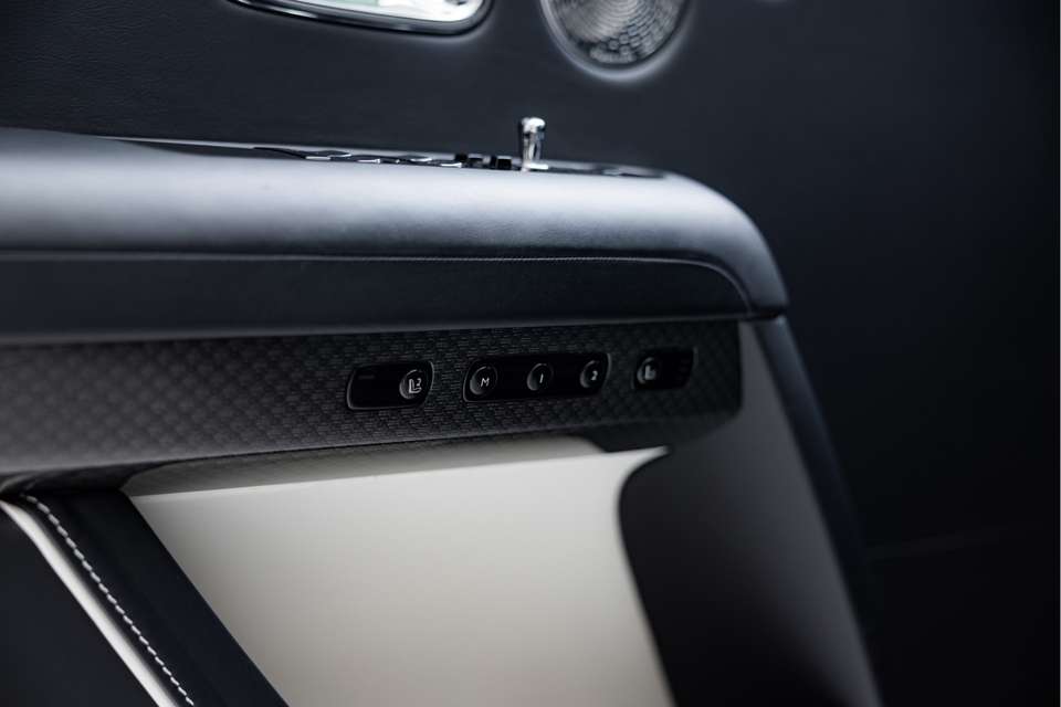 Rolls-Royce Ghost - Imagem 12