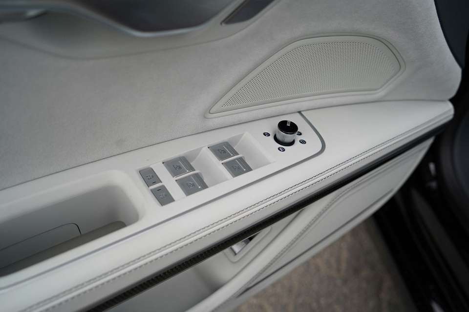Audi A8 - Imagem 10