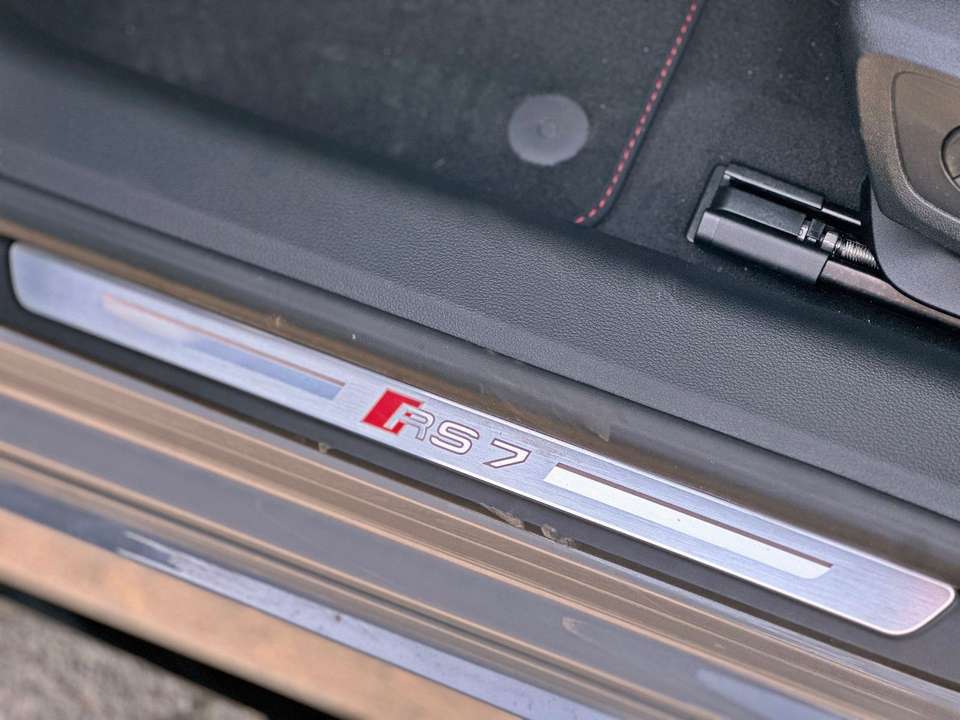 Audi RS7 - Imagem 10