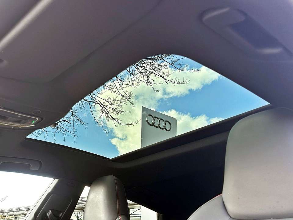 Audi RS7 - Imagem 13