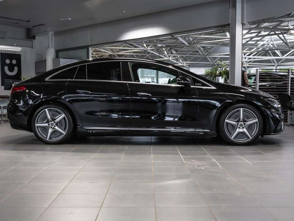 Mercedes-Benz EQE 350 - Imagem 4