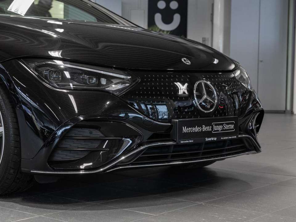 Mercedes-Benz EQE 350 - Imagem 6