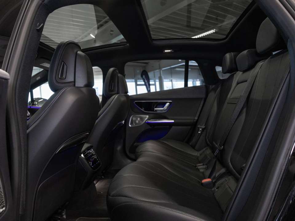 Mercedes-Benz EQE 350 - Imagem 10