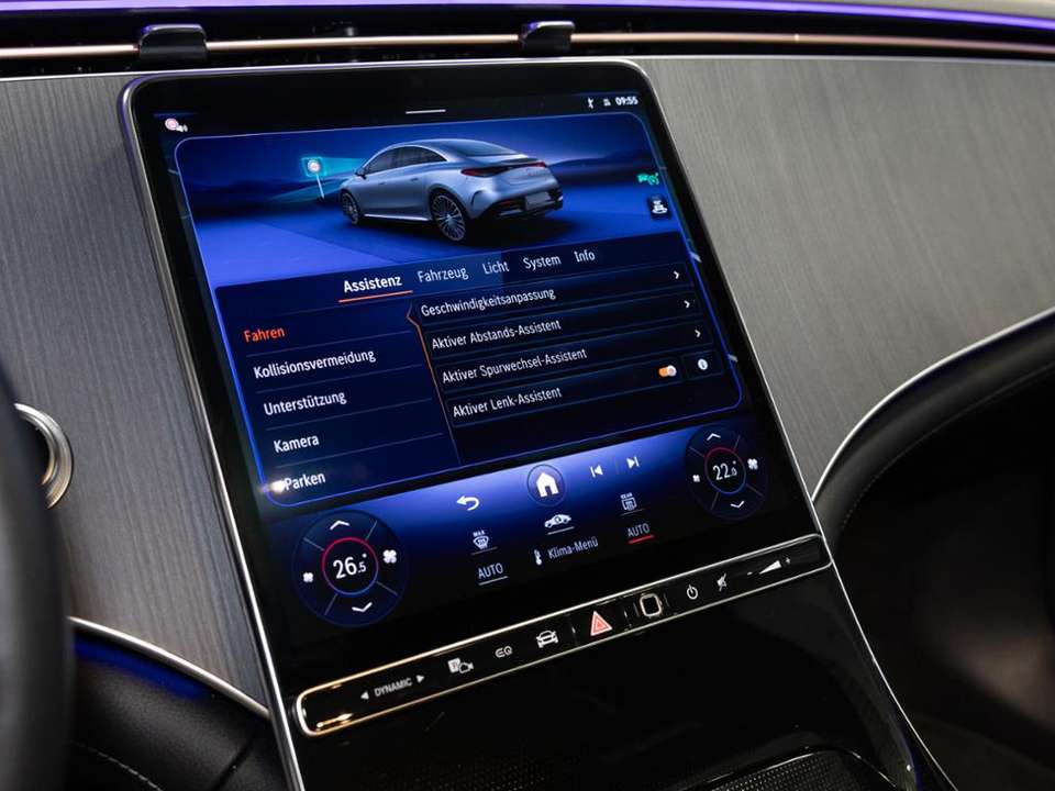 Mercedes-Benz EQE 350 - Imagem 15