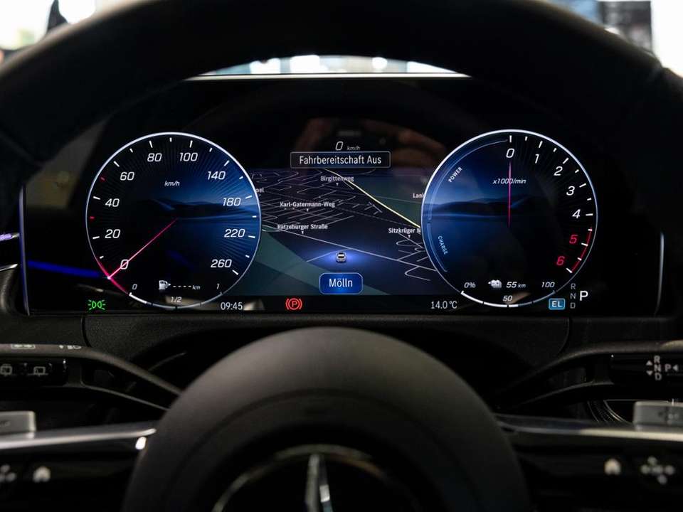 Mercedes-Benz E 300 - Imagem 10