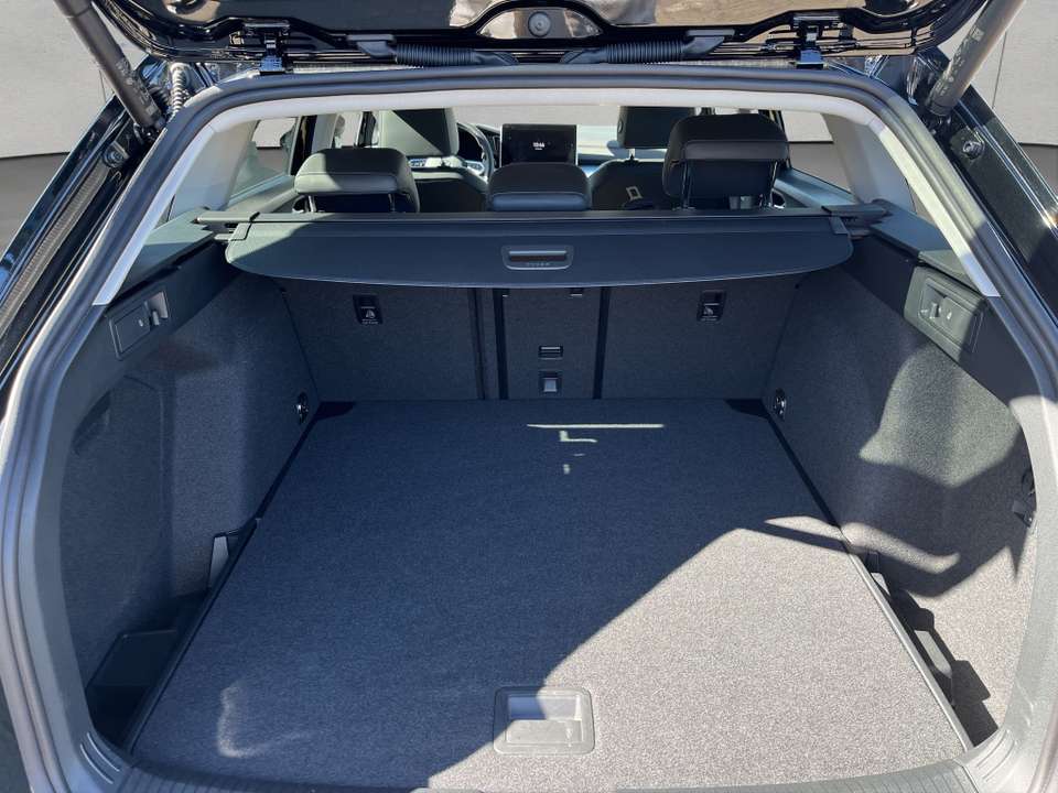 Volkswagen Golf Variant - Imagem 7