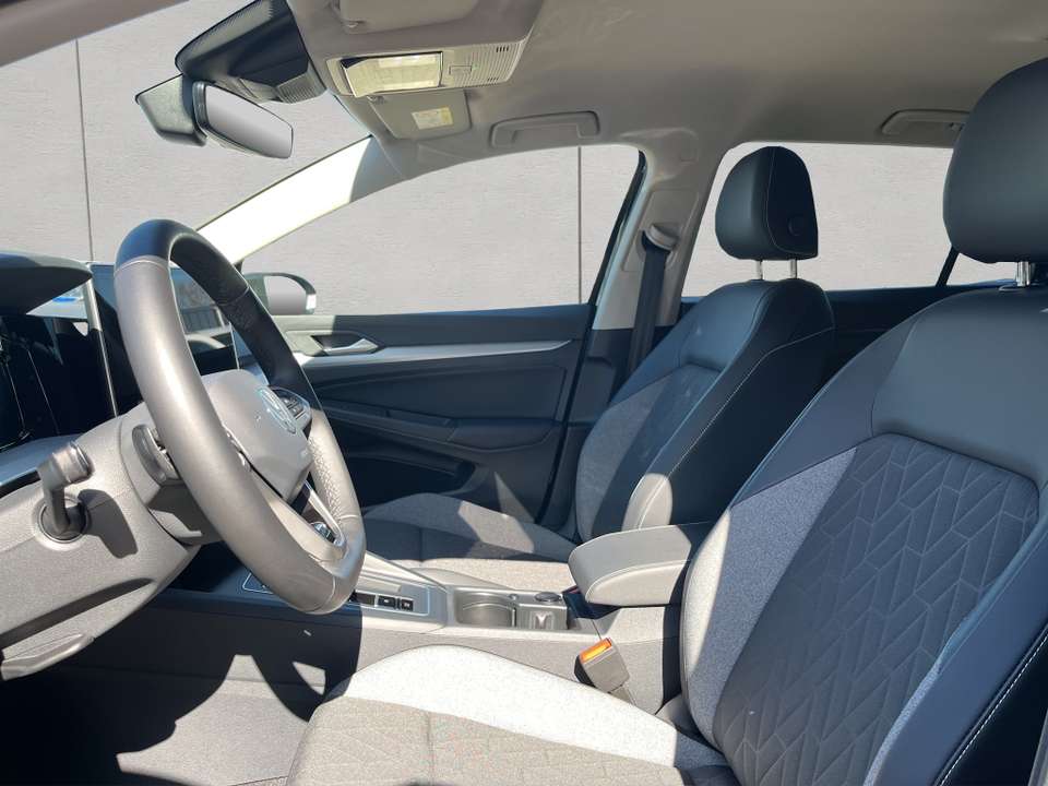 Volkswagen Golf Variant - Imagem 13