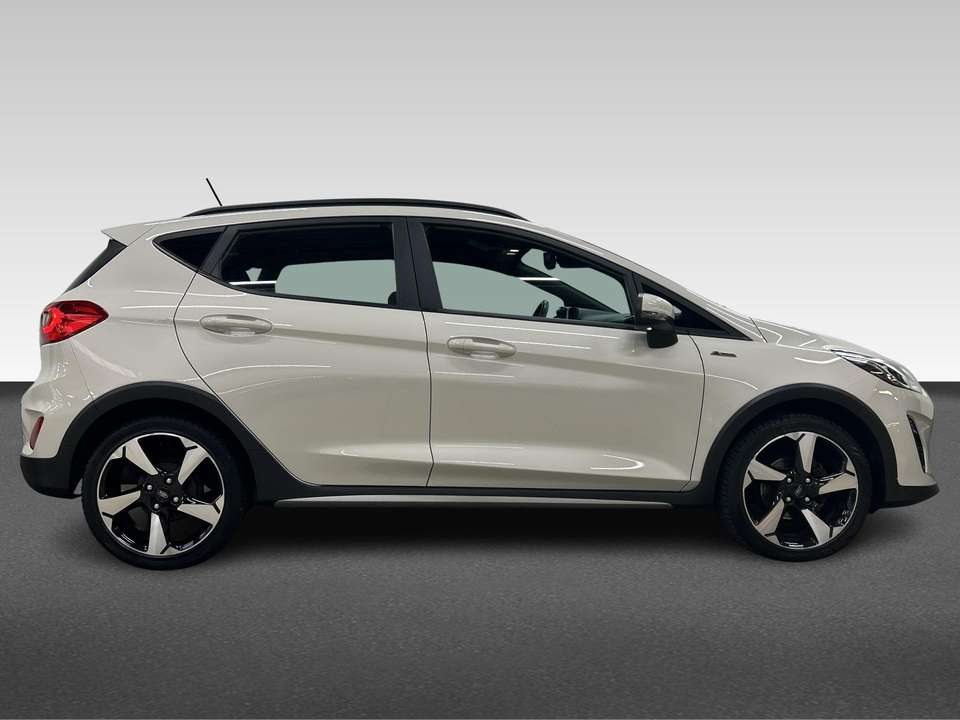 Ford Fiesta - Imagem 9