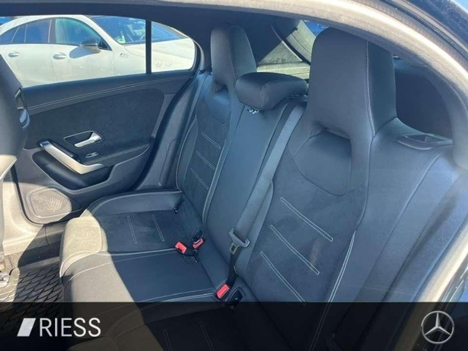 Mercedes-Benz A 250 - Imagem 12