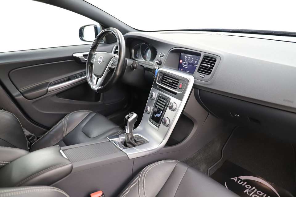 Volvo S60 - Imagem 11