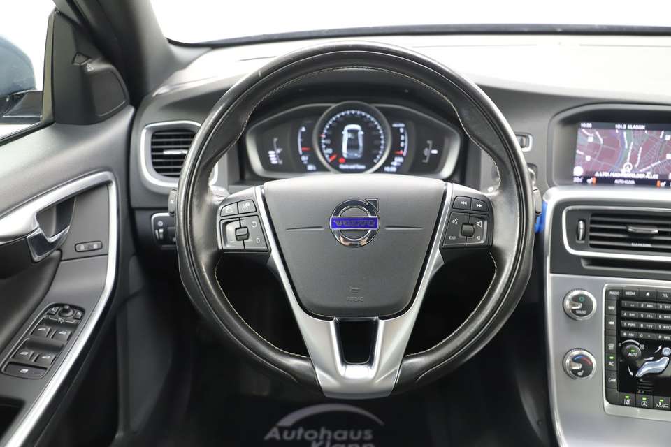 Volvo S60 - Imagem 14