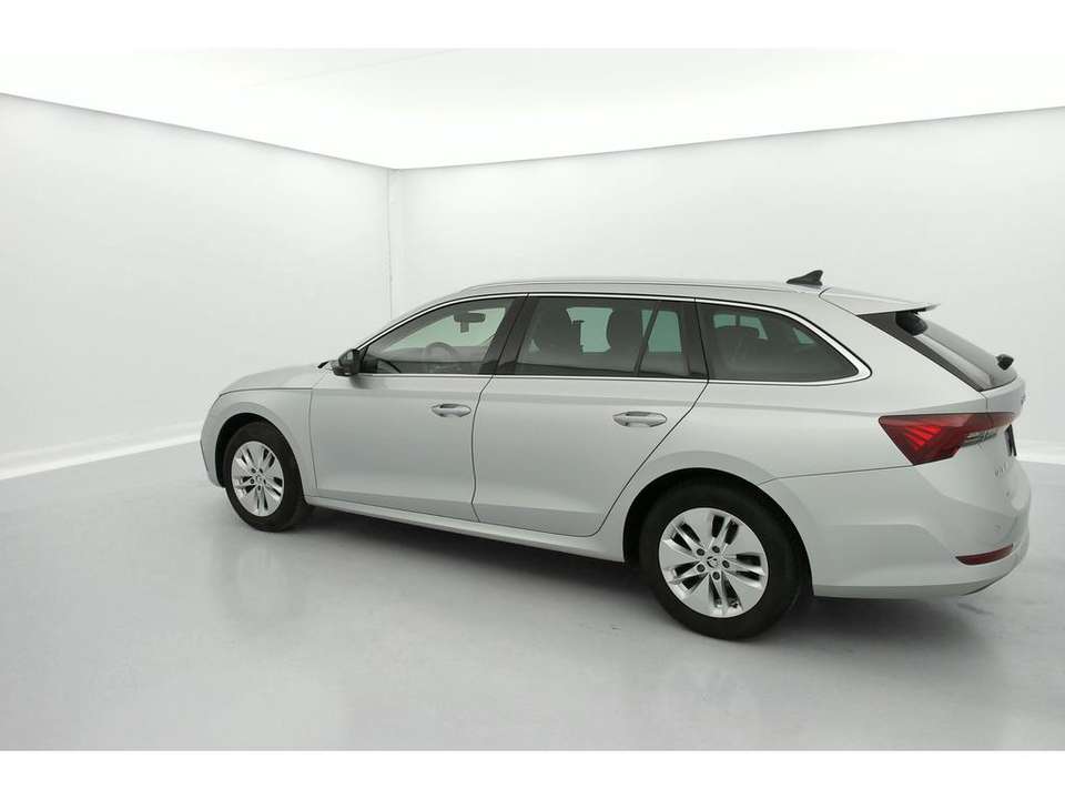 Skoda Octavia - Imagem 11