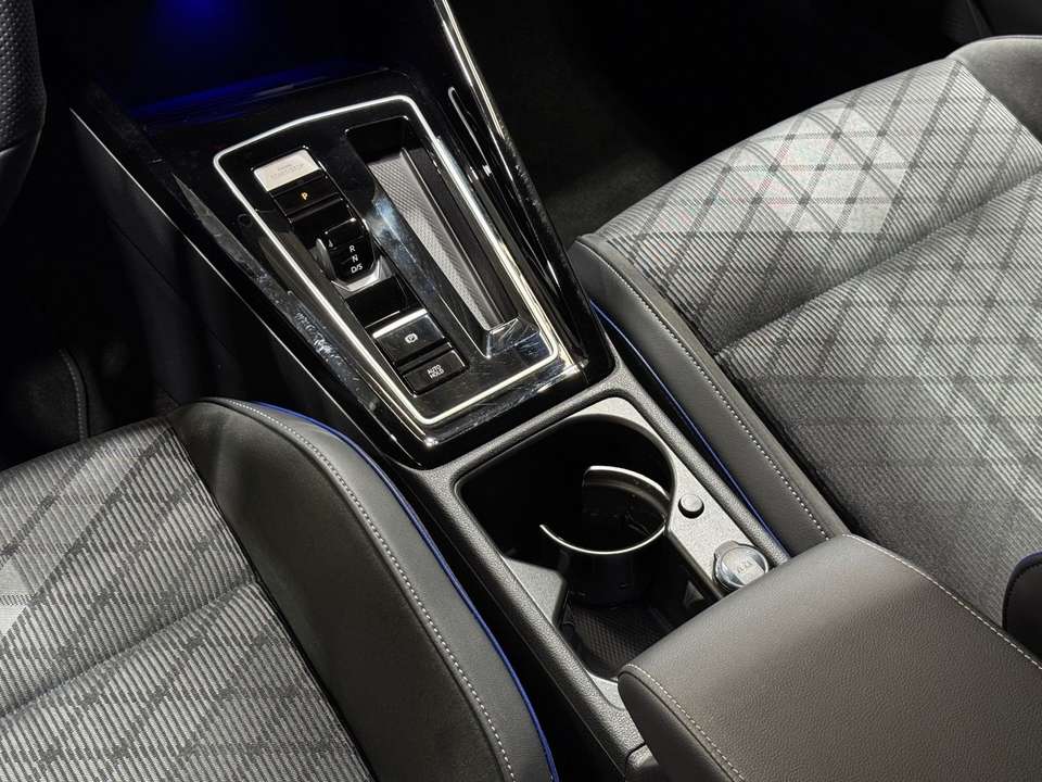 Volkswagen Golf Variant - Imagem 13