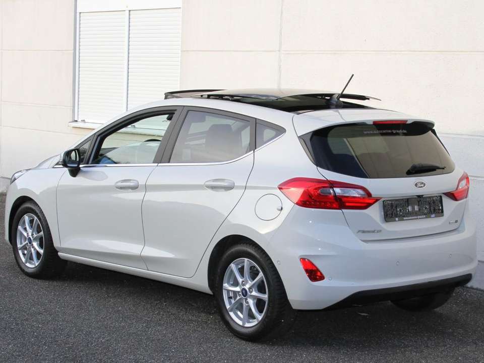 Ford Fiesta - Imagem 9