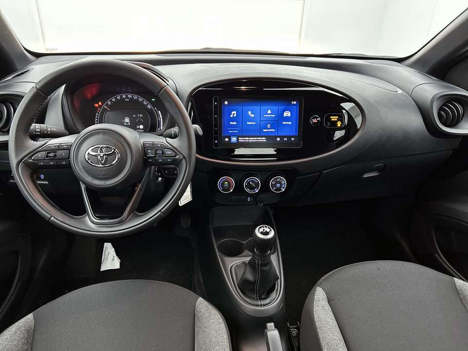 Toyota Aygo X - Imagem 4