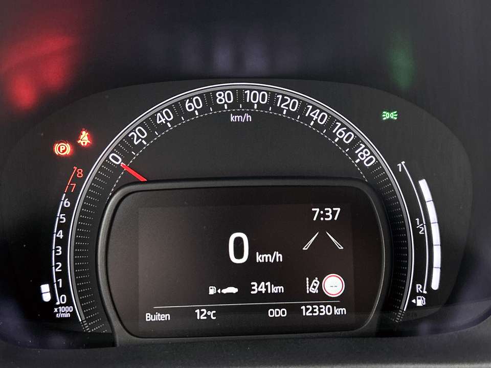 Toyota Aygo X - Imagem 5