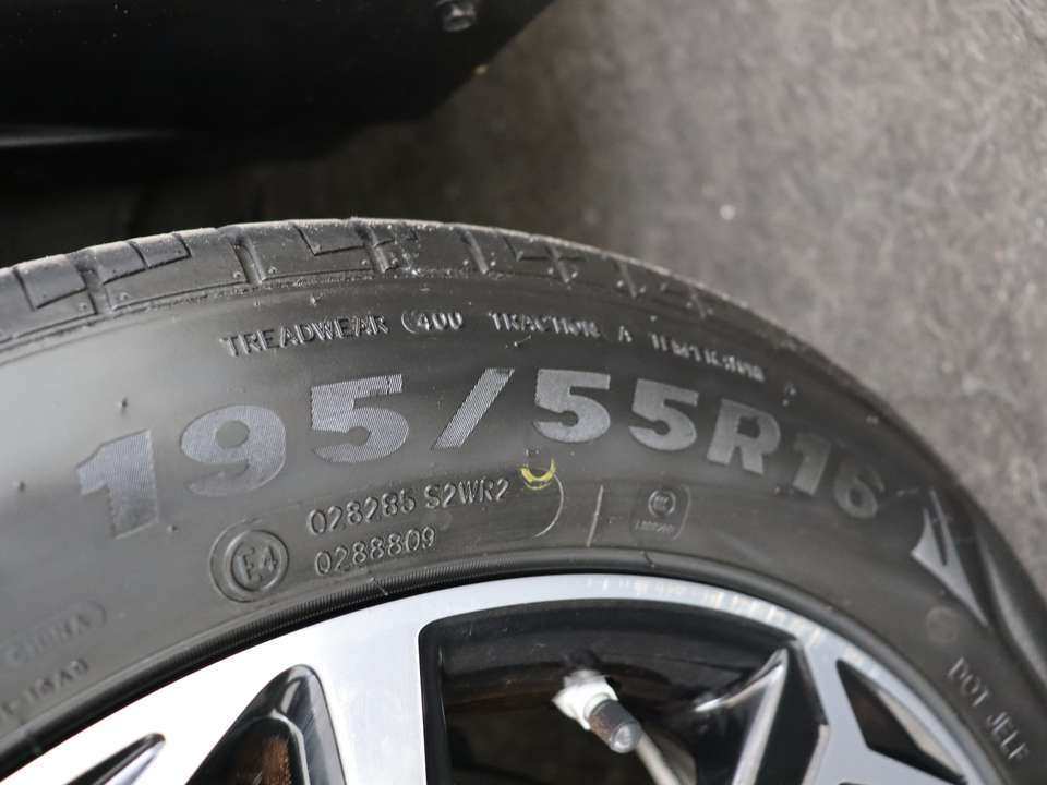 Toyota Yaris - Imagem 7