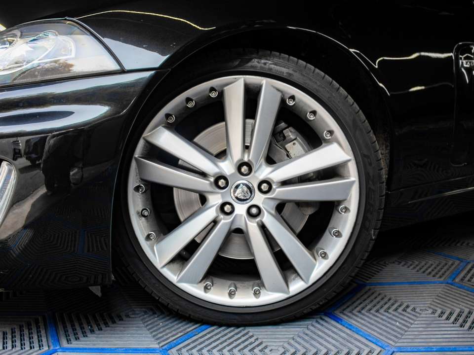 Jaguar XK - Imagem 3