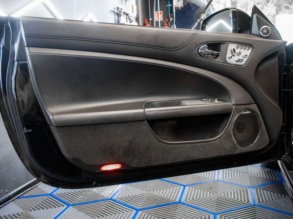 Jaguar XK - Imagem 10