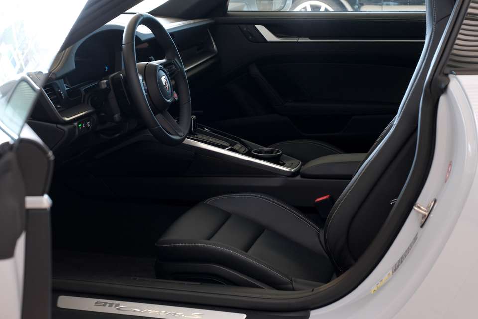 Porsche 992 - Imagem 9