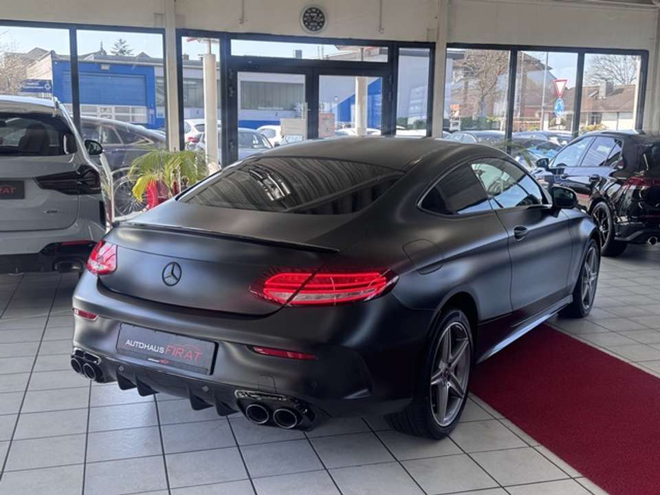 Mercedes-Benz C 220 - Imagem 4