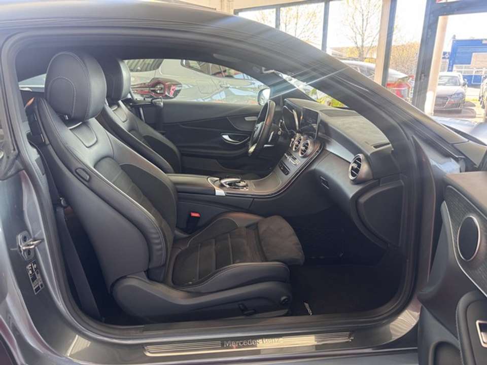 Mercedes-Benz C 220 - Imagem 8