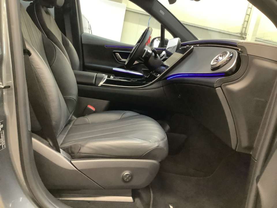 Mercedes-Benz EQE SUV - Imagem 6