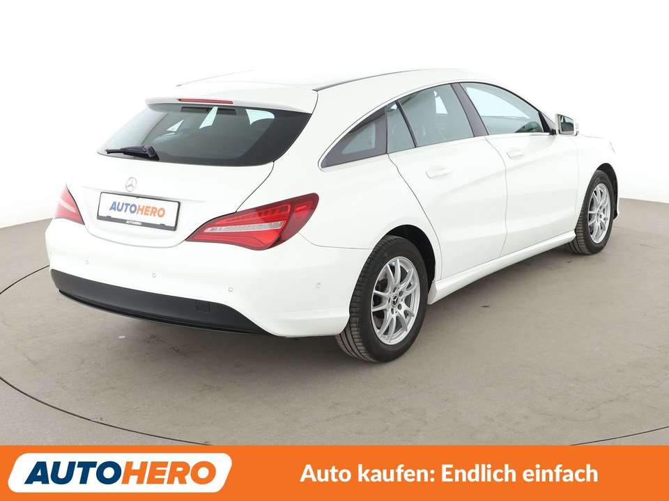 Mercedes-Benz CLA 180 - Imagem 6