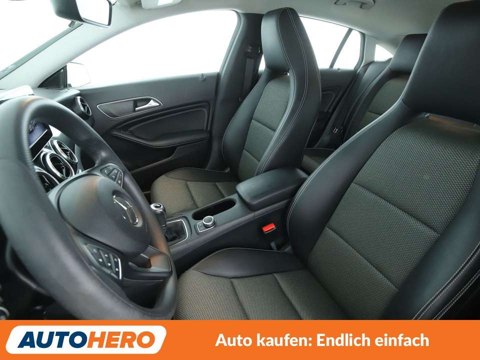 Mercedes-Benz CLA 180 - Imagem 10