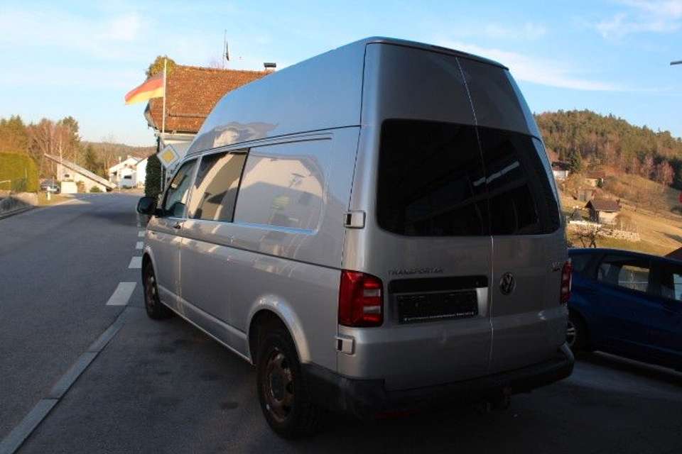 Volkswagen T6 Transporter - Imagem 12