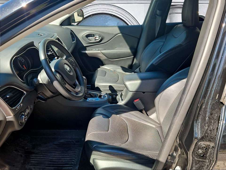 Jeep Cherokee - Imagem 7