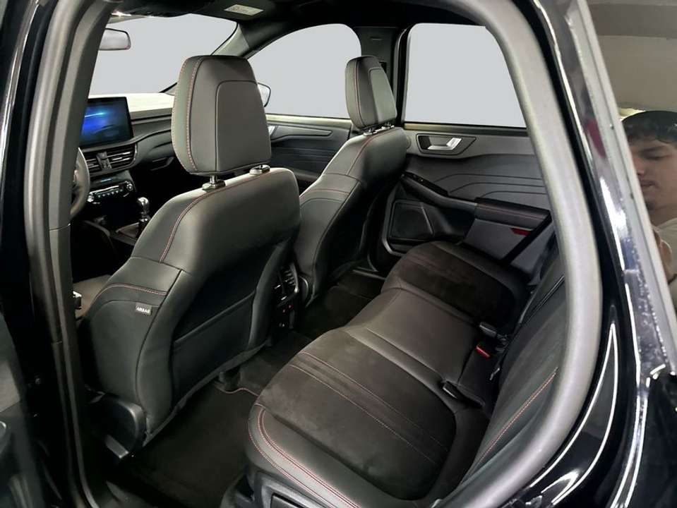 Ford Kuga - Imagem 10