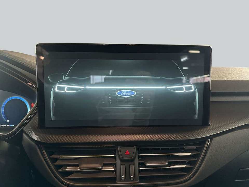 Ford Kuga - Imagem 14