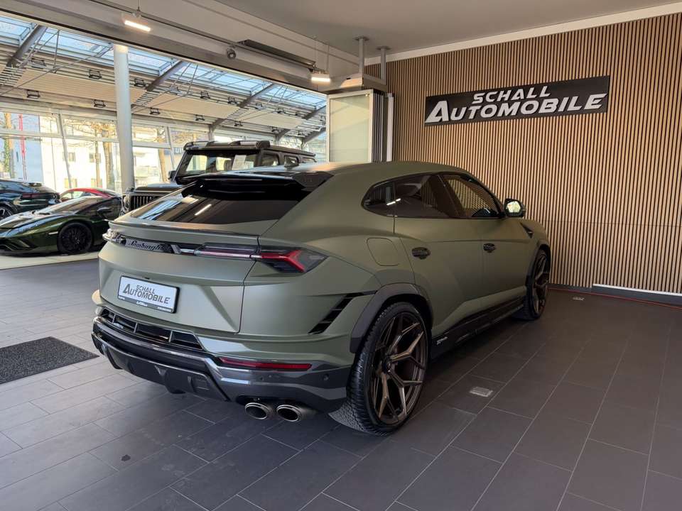 Lamborghini Urus - Imagem 5