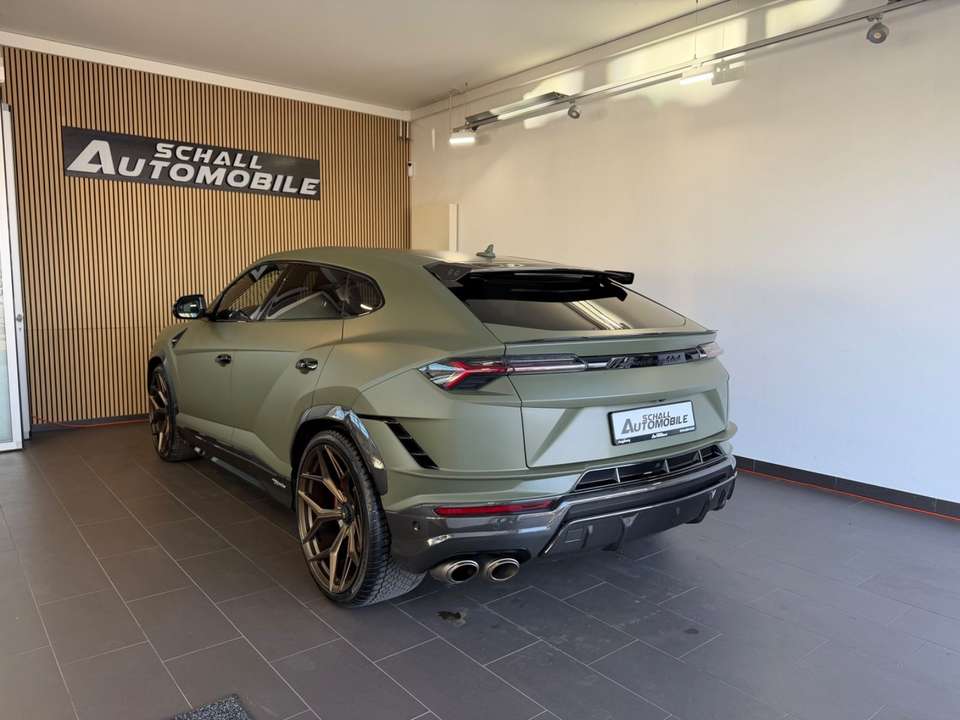 Lamborghini Urus - Imagem 7