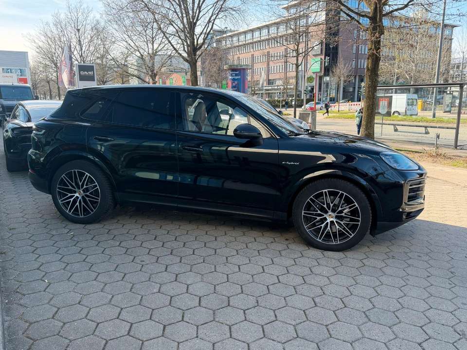 Porsche Cayenne - Imagem 4