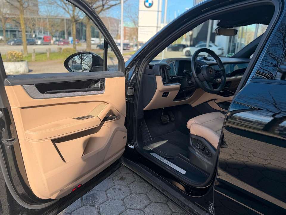 Porsche Cayenne - Imagem 5